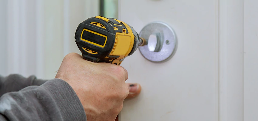 Street Locksmith For Smart Lock Repair in Mount Prospect, IL