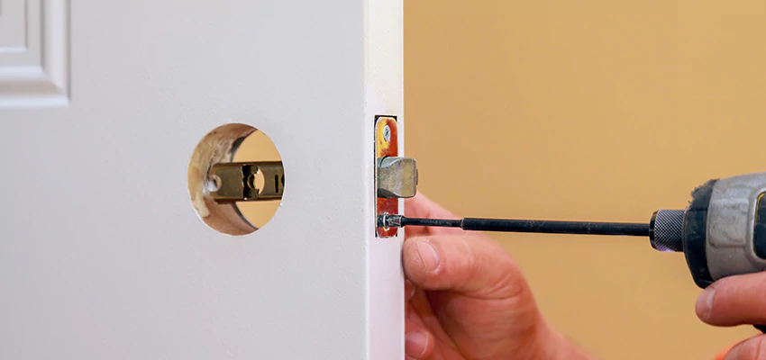 Stuck Door Knobs Repair in Mount Prospect, IL